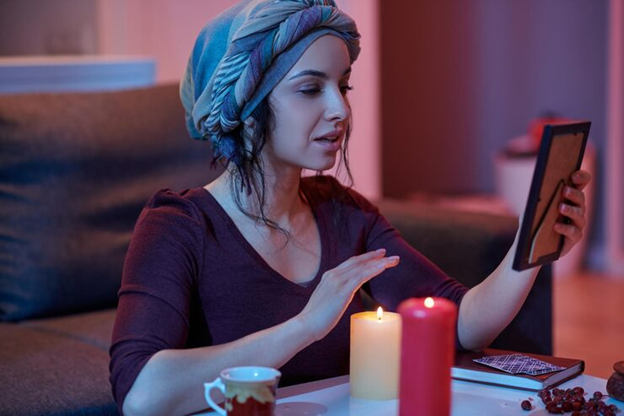 Online past life reading